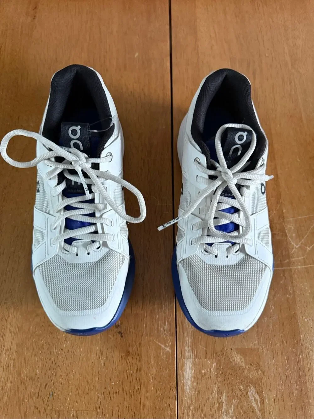 On Cloud On The Roger Advantage Tennis Shoes White Blue Women’s Size 7